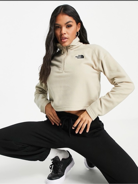 The North Face Sweaters - The North Face Women's Cream Fleece Pullover - Logo Tag Visible
